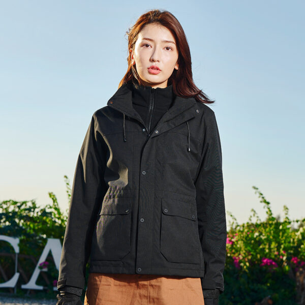 Set di due abiti da assalto 冲锋衣两件套