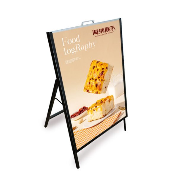 Scaffale per poster
